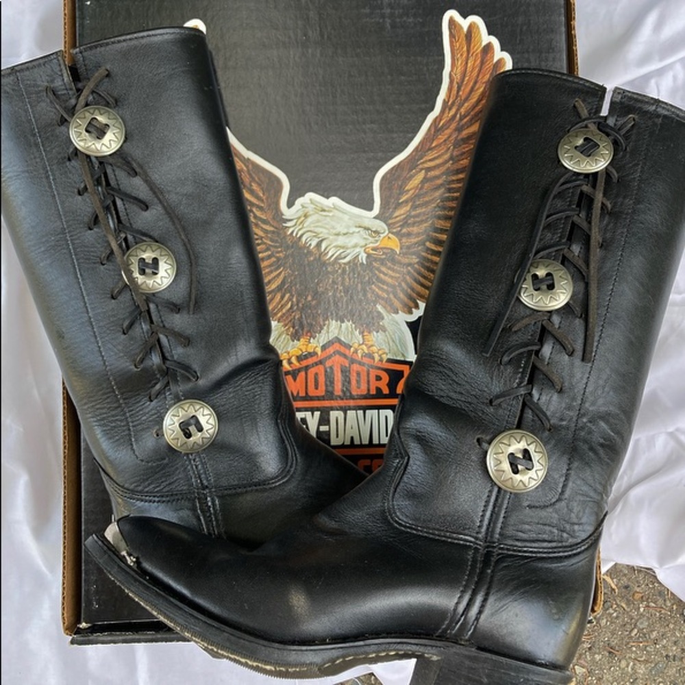 Harley Davidson cowgirl boots with silver buckle